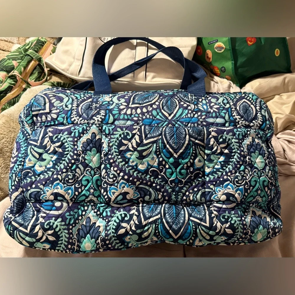 Vera Bradley Tote - Picture 4 of 8